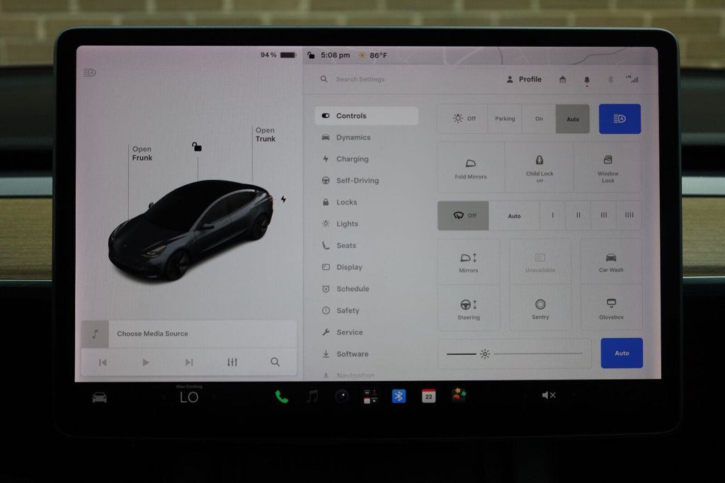 Tesla Model 3 photo 45