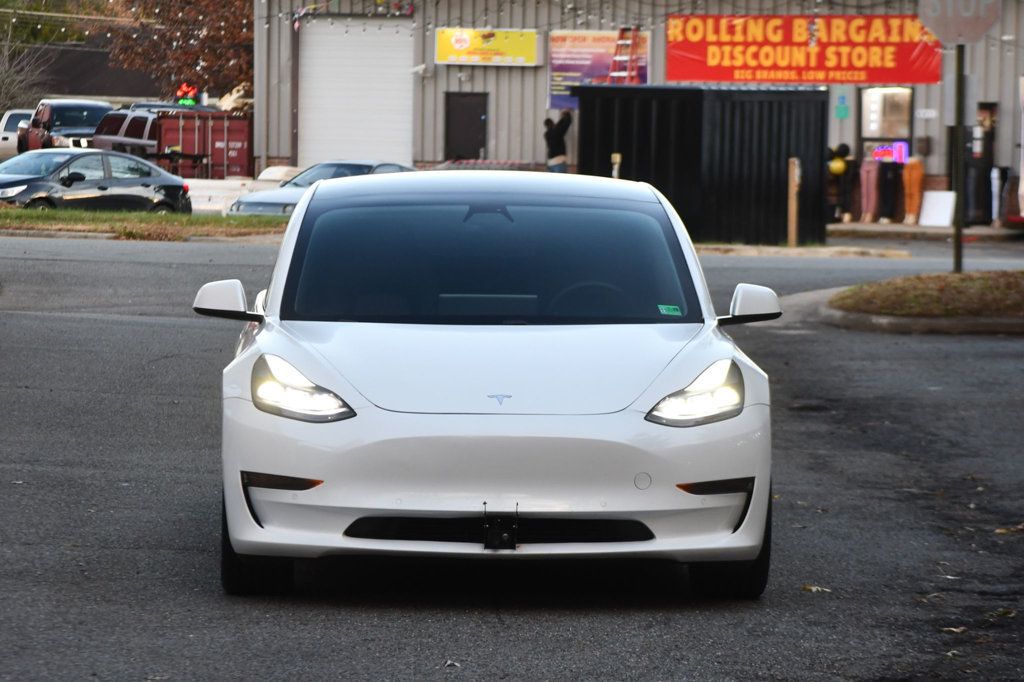 2021 Tesla Model 3 Standard Range Plus photo 2