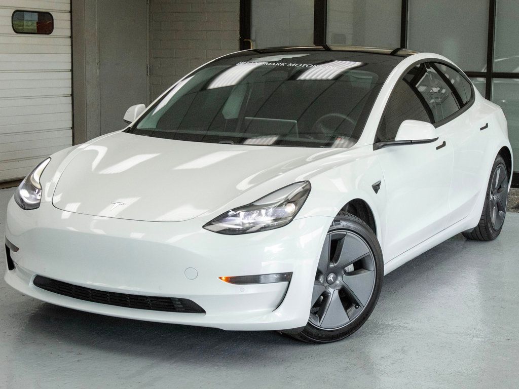 2021 Tesla Model 3 Standard Range Plus photo 11