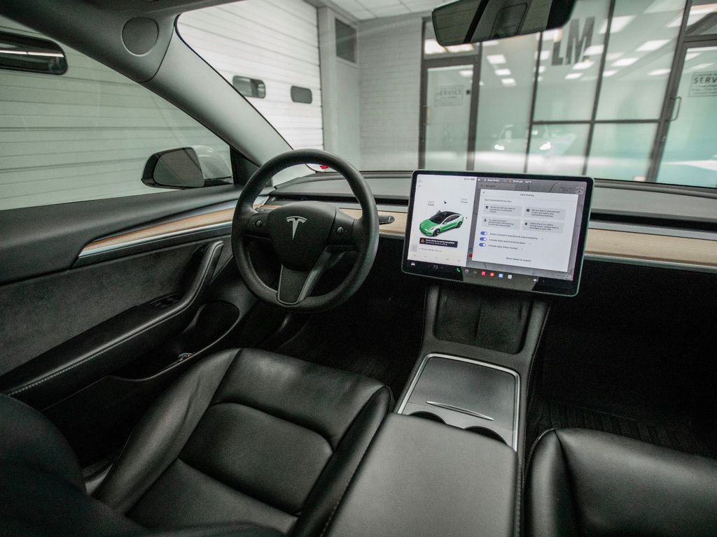 2021 Tesla Model 3 Standard Range Plus photo 16
