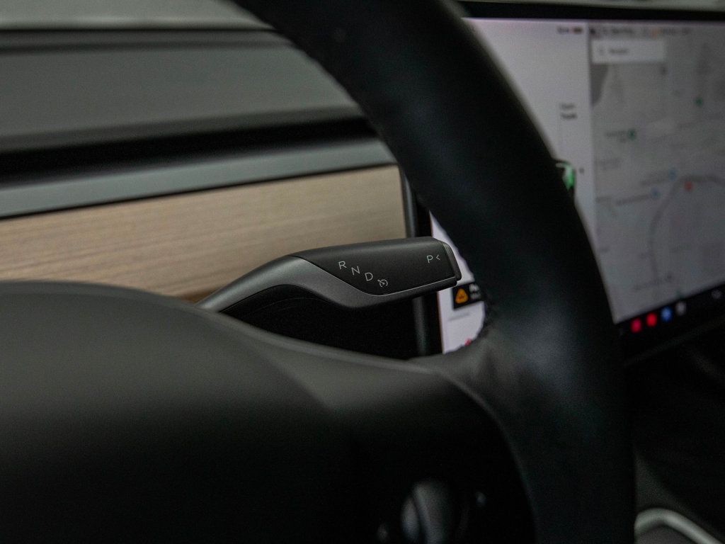 2021 Tesla Model 3 Standard Range Plus photo 19