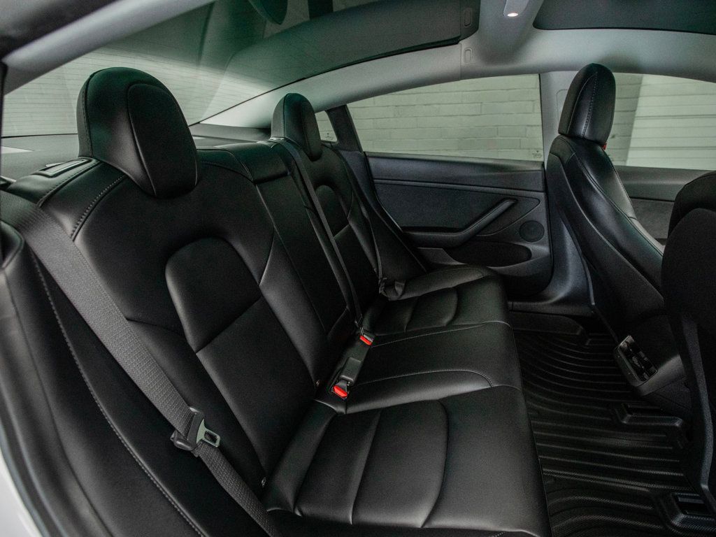 2021 Tesla Model 3 Standard Range Plus photo 24