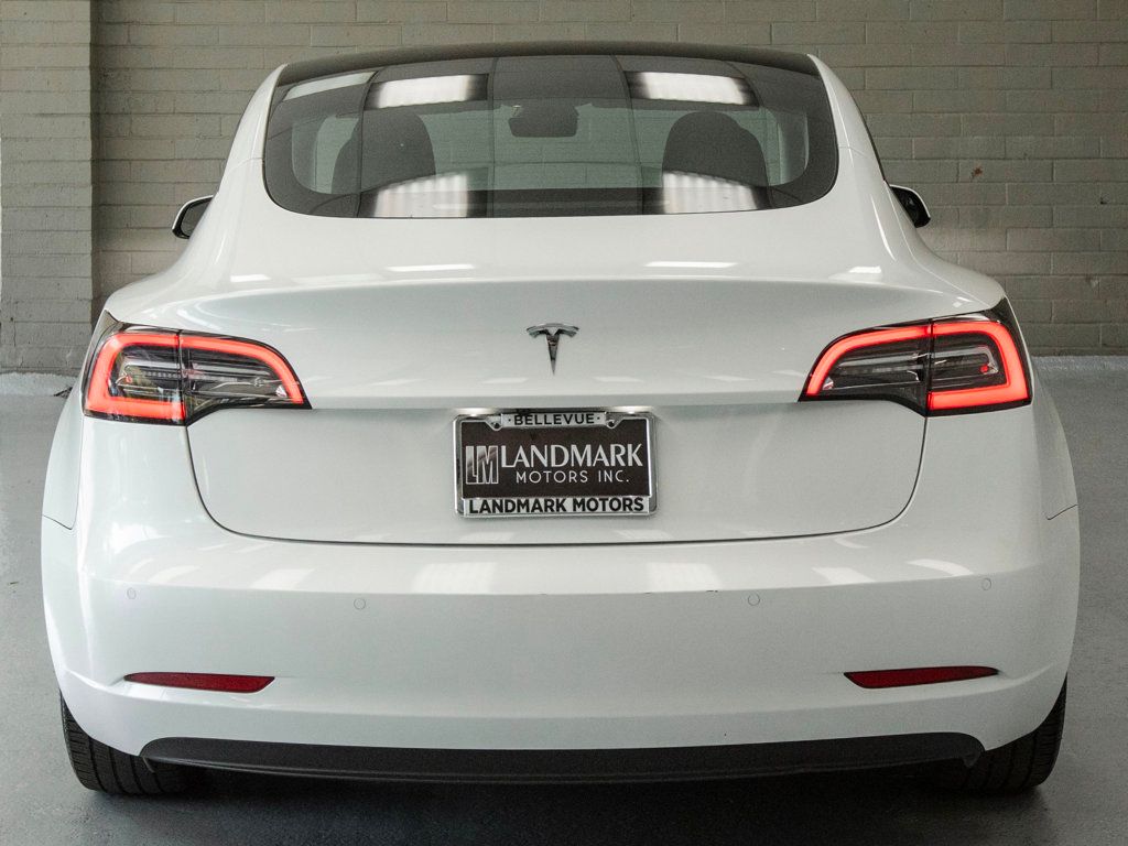 2021 Tesla Model 3 Standard Range Plus photo 29