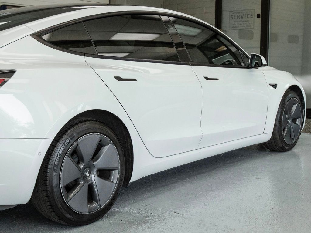 2021 Tesla Model 3 Standard Range Plus photo 33