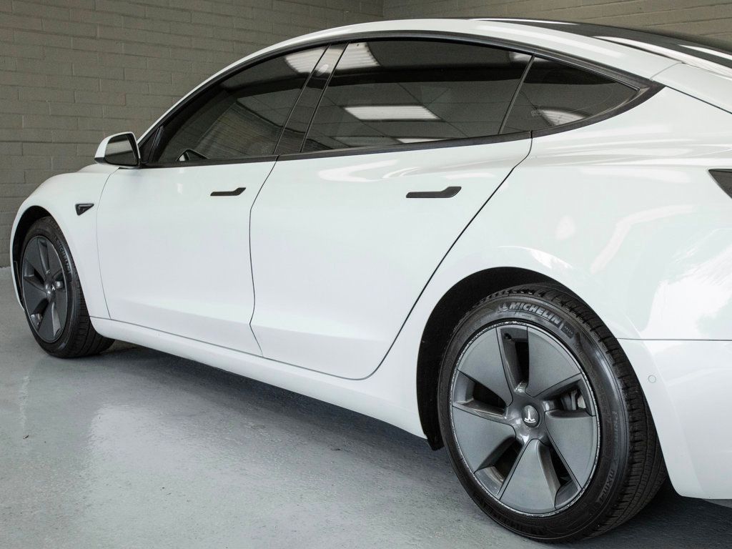 2021 Tesla Model 3 Standard Range Plus photo 36