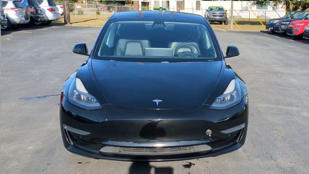 2021 Tesla Model 3 Standard Range Plus photo 2