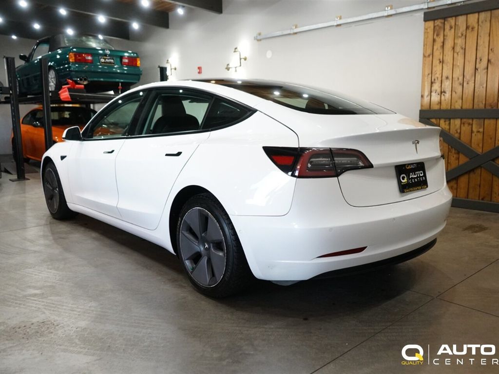 2021 Tesla Model 3 Standard Range Plus RWD - 22992723 - 4