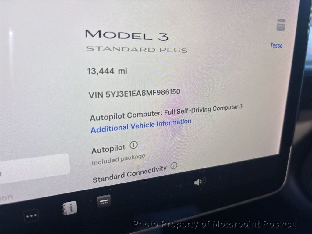 2021 Tesla Model 3 Standard Range Plus photo 2