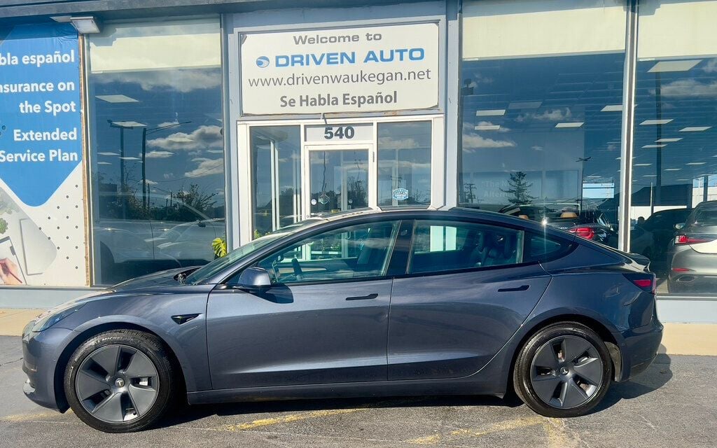 2021 Tesla Model 3 Standard Range Plus RWD - 22621388 - 30