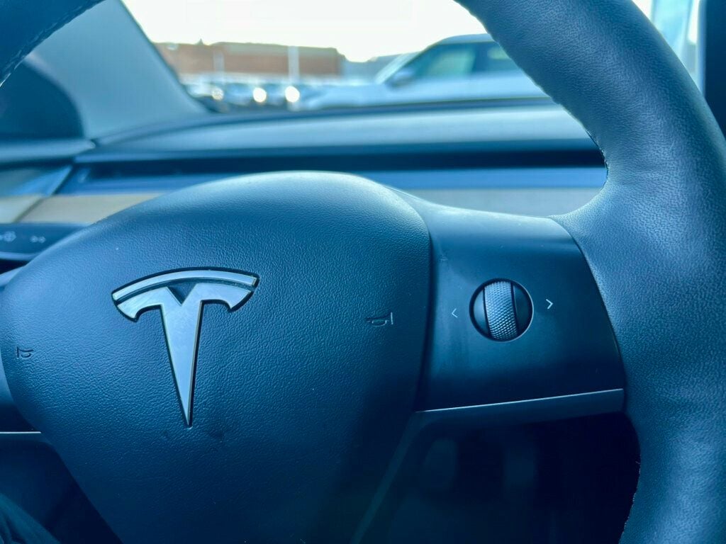 2021 Tesla Model 3 Standard Range Plus RWD - 22992654 - 18