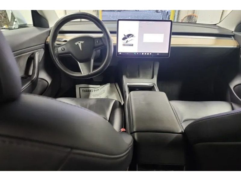 2021 Tesla Model 3 Standard Range Plus photo 8
