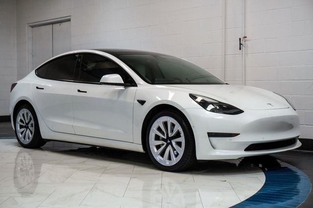 2021 Tesla Model 3 Standard Range Plus photo 4