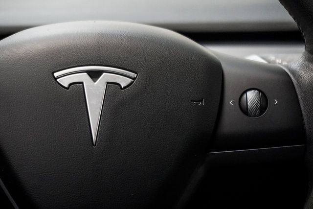 2021 Tesla Model 3 Standard Range Plus RWD - 22959268 - 14