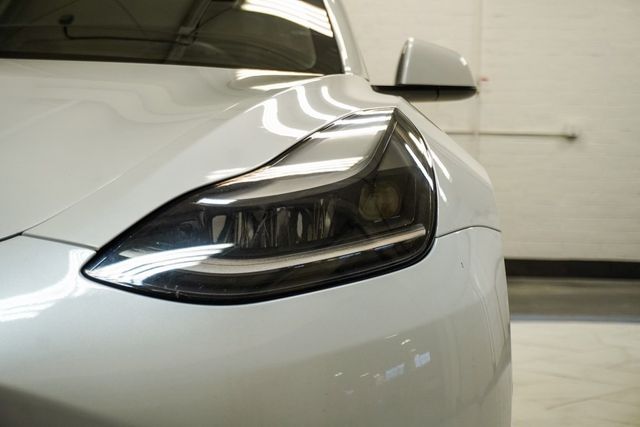 2021 Tesla Model 3 Standard Range Plus RWD - 22959268 - 31