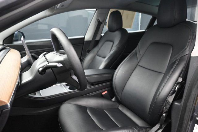 2021 Tesla Model 3 Standard Range Plus RWD - 23046225 - 4
