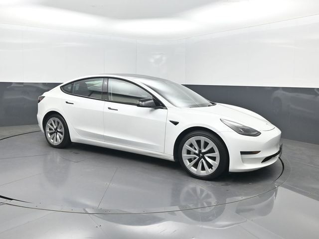 2021 Tesla Model 3 Standard Range Plus RWD - 23036707 - 26