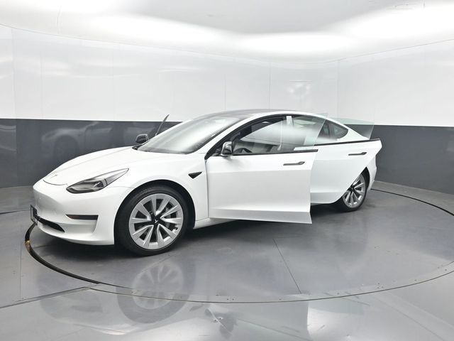 2021 Tesla Model 3 Standard Range Plus RWD - 23036707 - 28