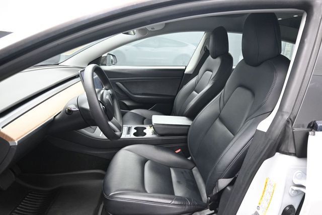 2021 Tesla Model 3 Standard Range Plus RWD - 23036707 - 4
