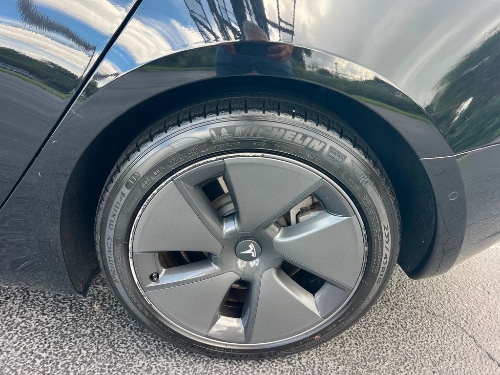 2021 Tesla Model 3 Standard Range Plus RWD - 22576737 - 30