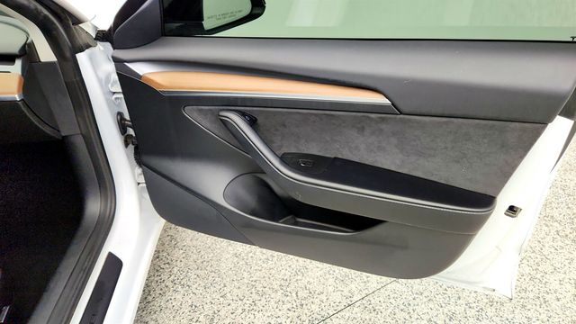 2021 Tesla Model 3 Standard Range Plus RWD - 23059604 - 28