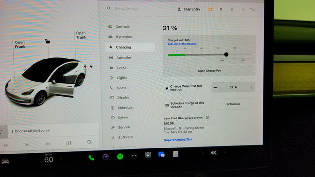 2021 Tesla Model 3 Standard Range Plus RWD w/ Traffic-Aware Cruise Control - 23027021 - 17