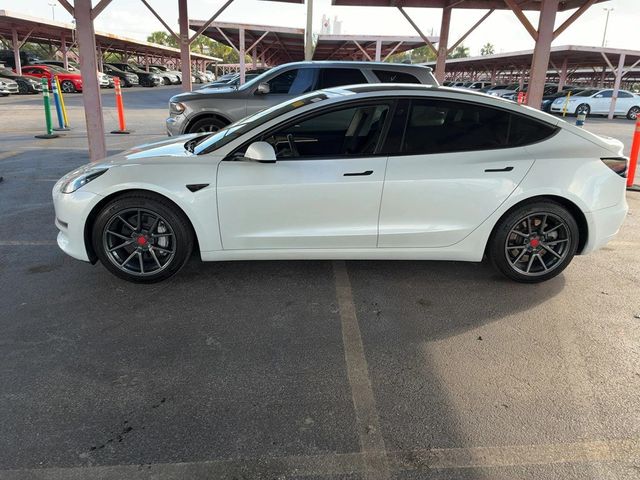 2021 Tesla Model 3 UPGRADED WHEELS! FRONT PPF! AUTO PILOT INCLUDED!  - 22945035 - 4