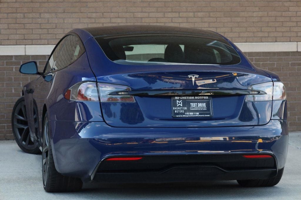 Tesla Model S photo 10