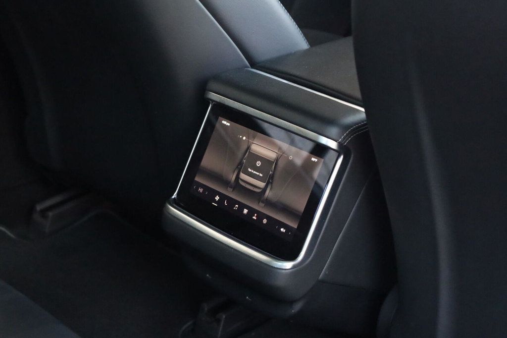 Tesla Model S photo 24