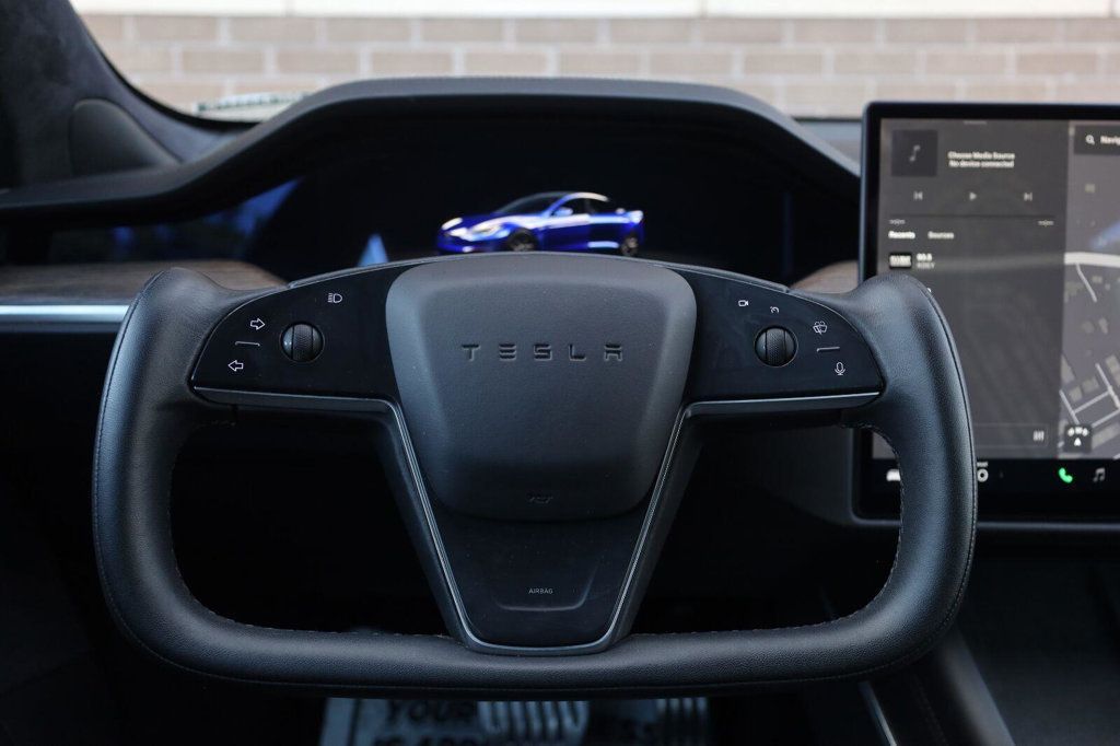 Tesla Model S photo 30