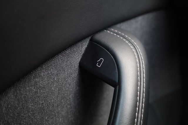 2021 Tesla Model S Long Range - 23085028 - 33