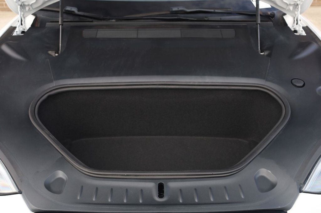Tesla Model S photo 14