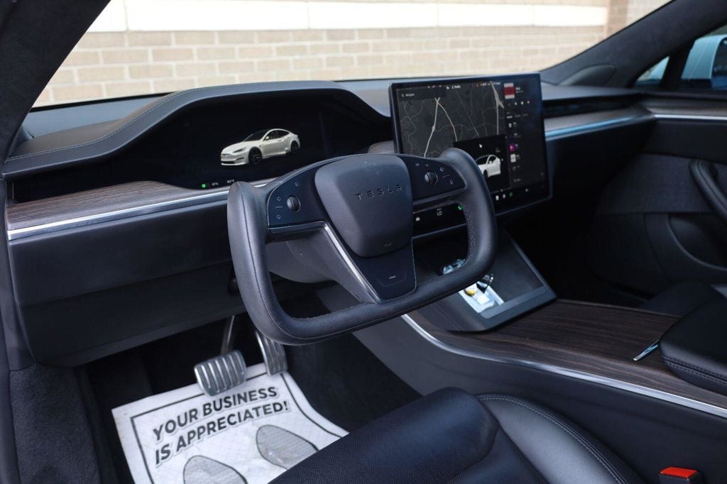 Tesla Model S photo 16