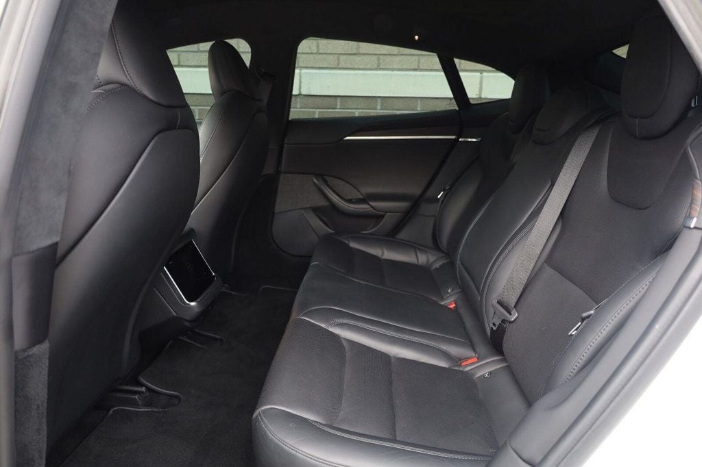 Tesla Model S photo 21