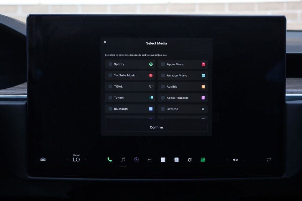 Tesla Model S photo 40
