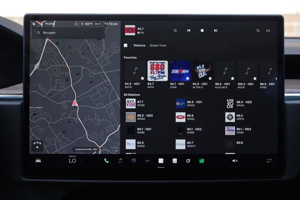 Tesla Model S photo 43
