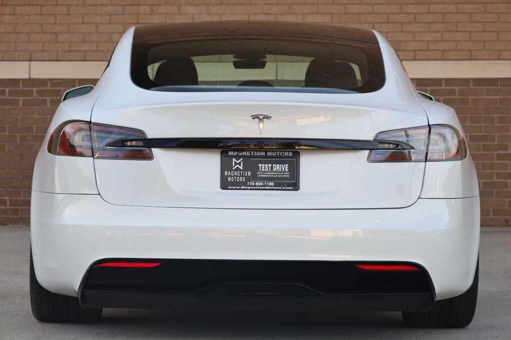 Tesla Model S photo 10