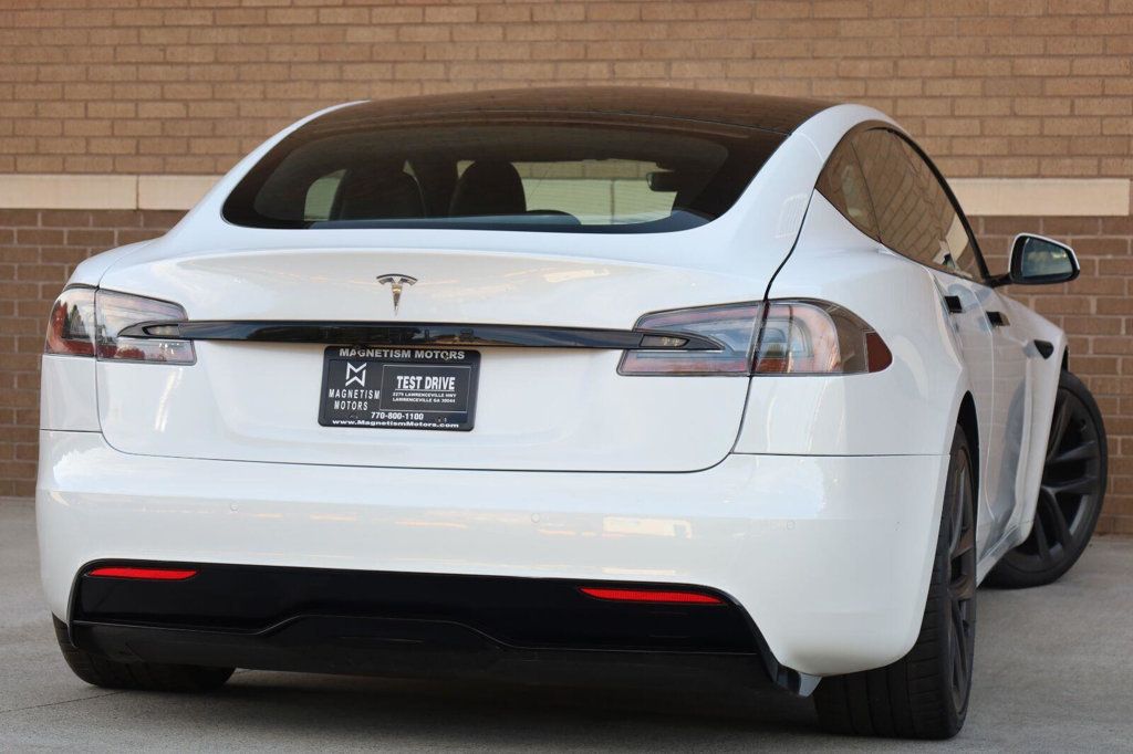 Tesla Model S photo 11