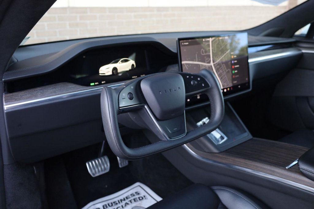Tesla Model S photo 16