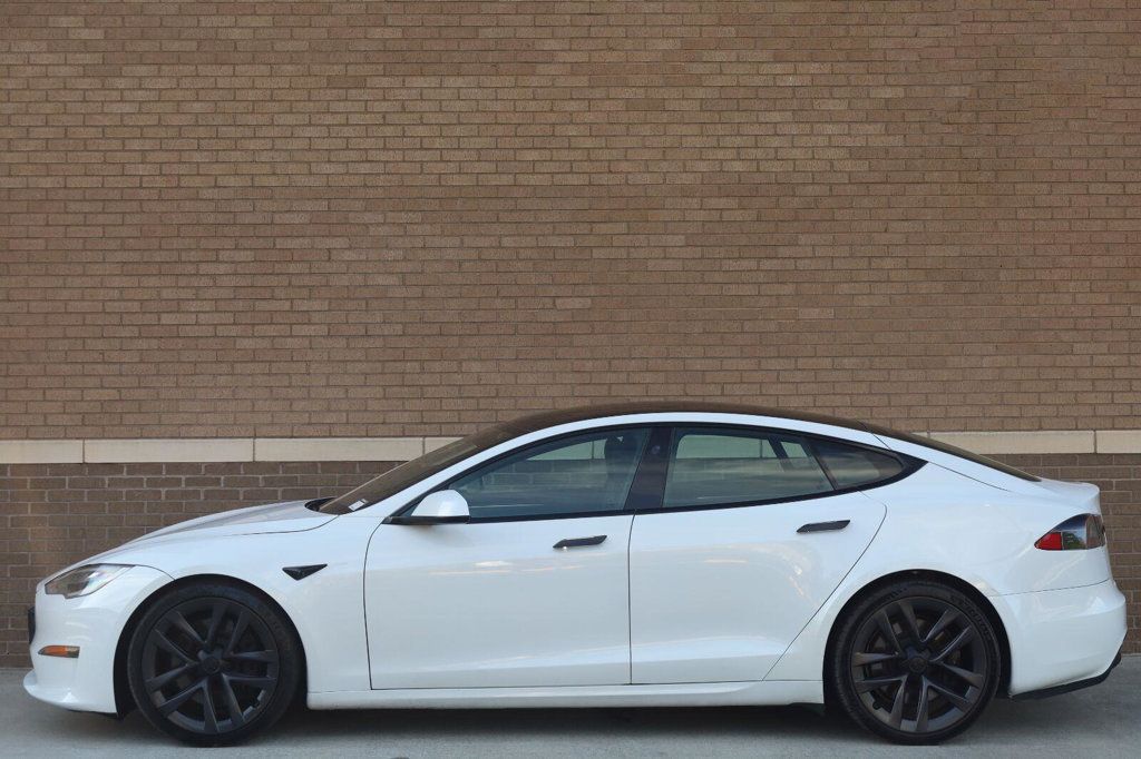 Tesla Model S photo 2
