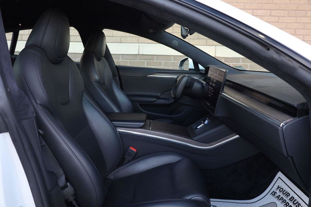 Tesla Model S photo 27