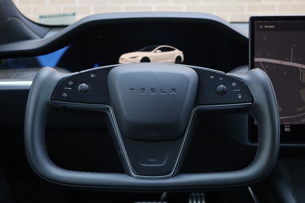 Tesla Model S photo 31