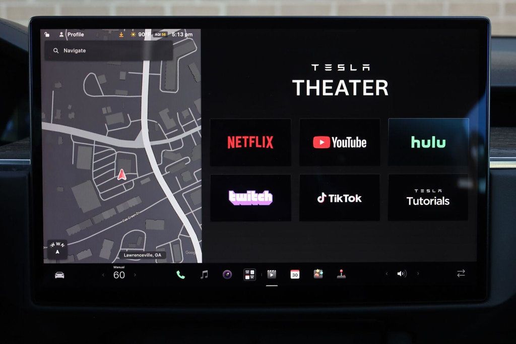 Tesla Model S photo 43