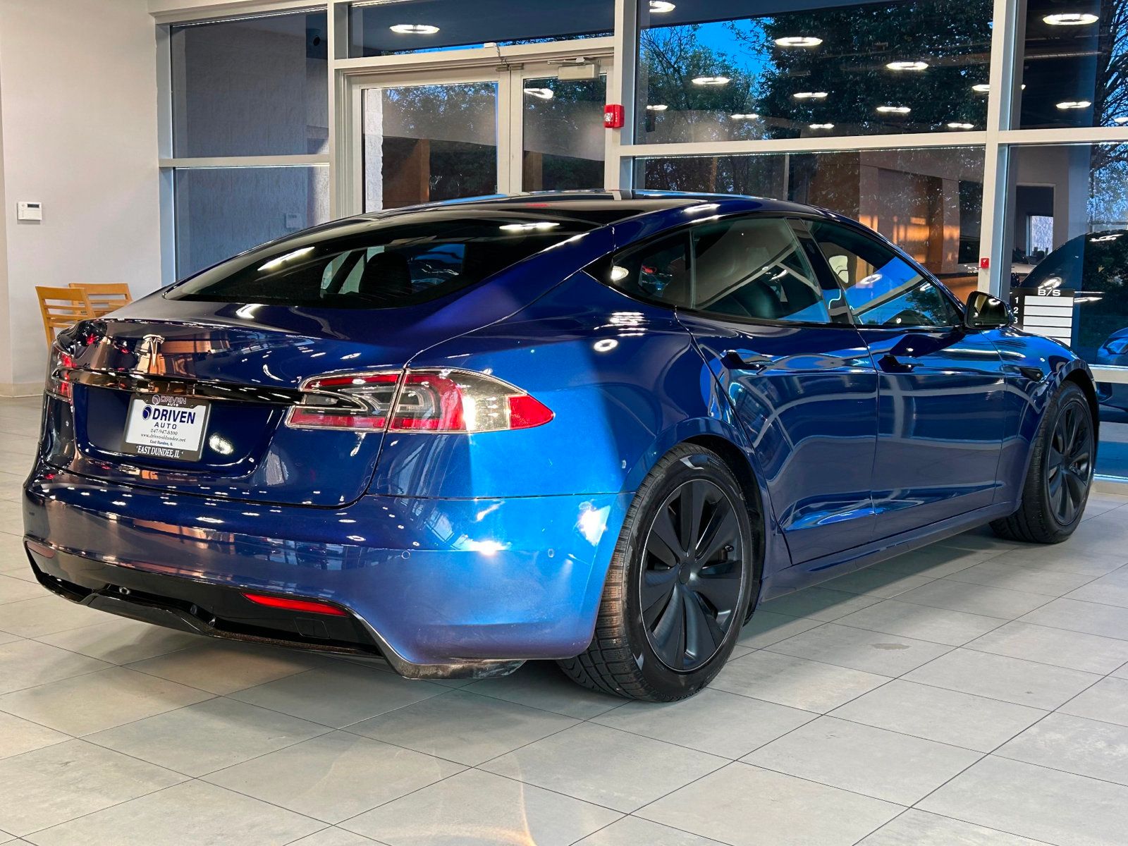 2021 Tesla Model S Long Range AWD photo 12