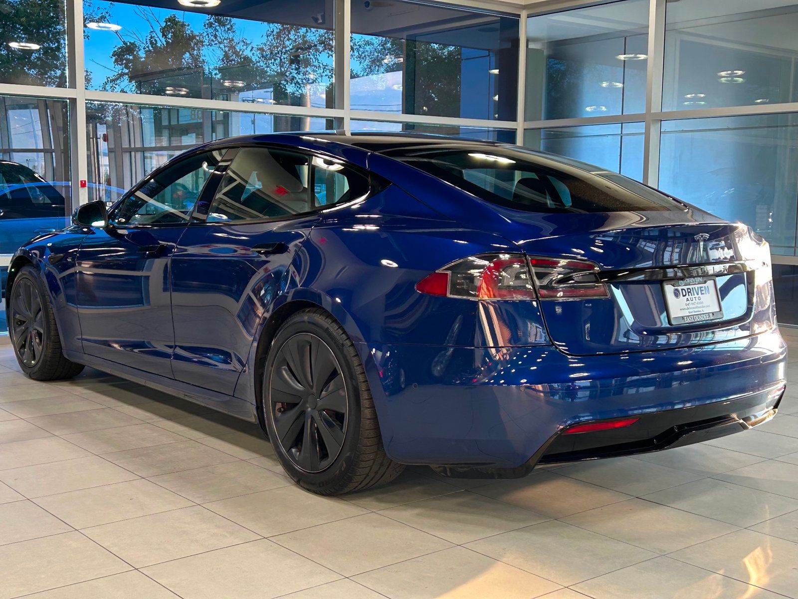 2021 Tesla Model S Long Range AWD photo 14