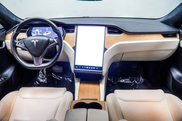 2021 Tesla Model S Long Range Plus's photo