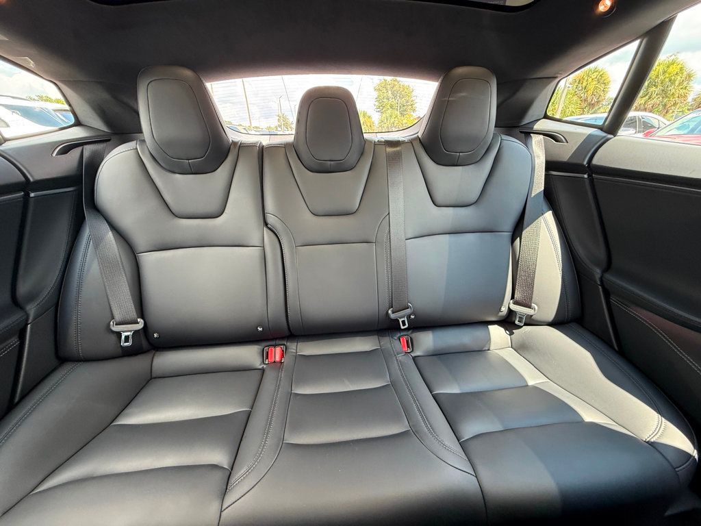 2021 Tesla Model S Long Range Plus AWD photo 15