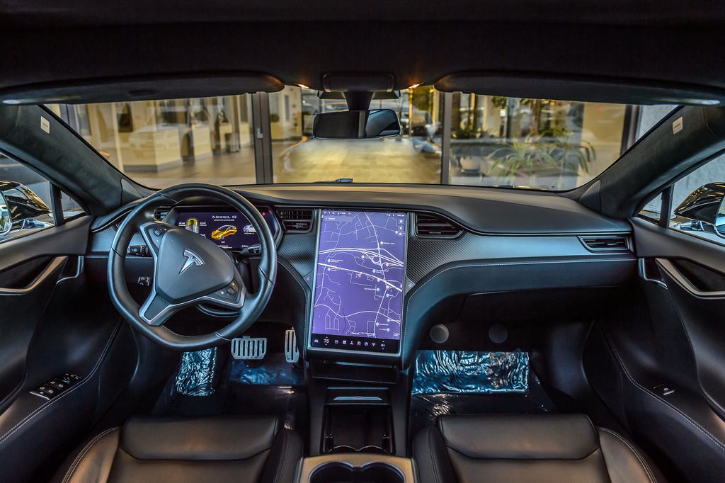 2021 Tesla Model S MODEL S PERFORMANCE - LOW MILES - LUDICROUS + - BEAUTIFUL - 22989656 - 2