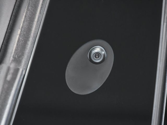 2021 Tesla Model S Plaid - 22957354 - 11