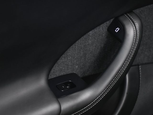 2021 Tesla Model S Plaid - 22957354 - 14