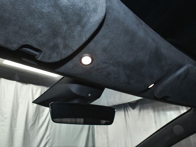 2021 Tesla Model S Plaid - 22957354 - 35